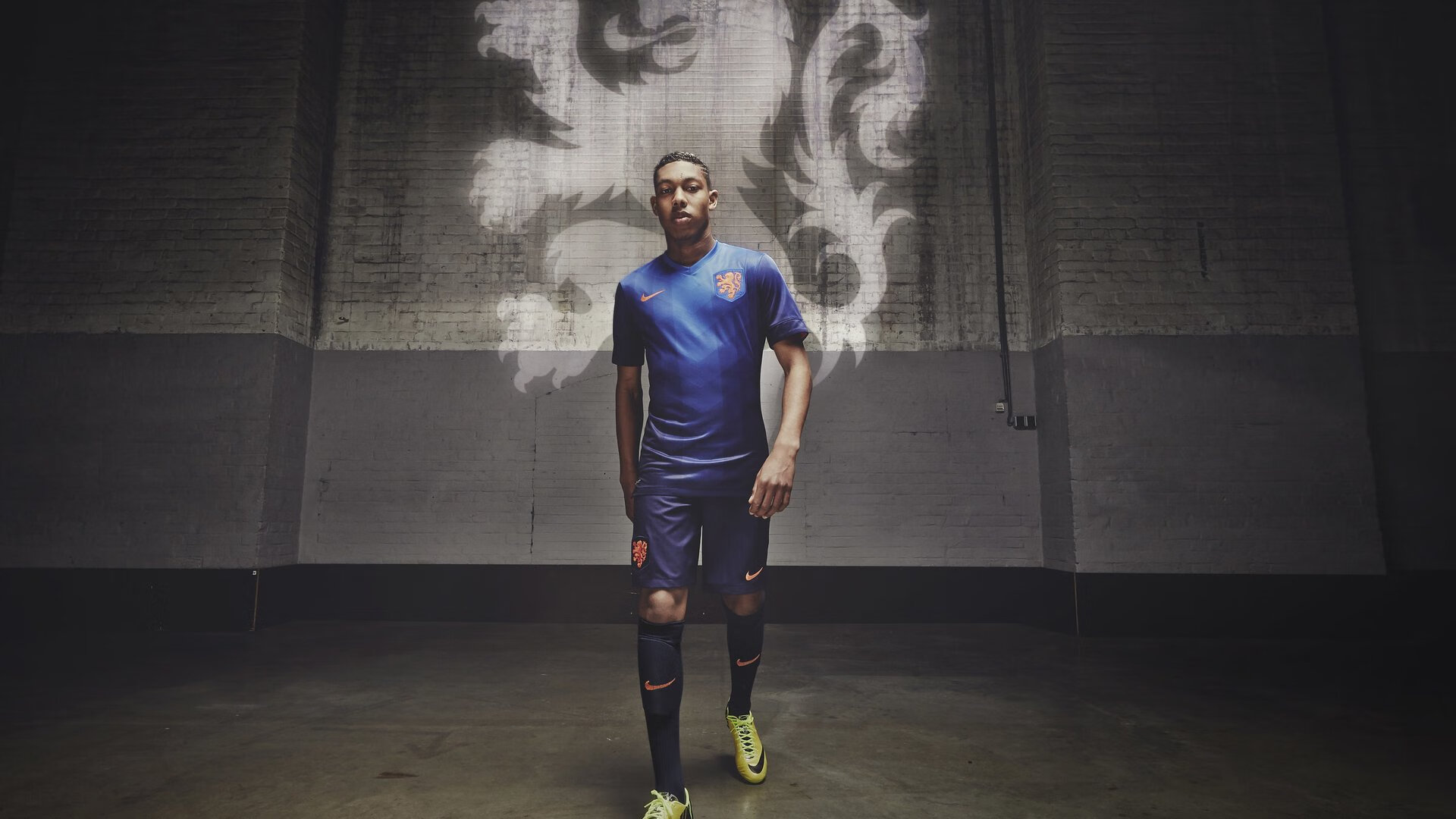 水球焦点战摩纳哥沉着应对